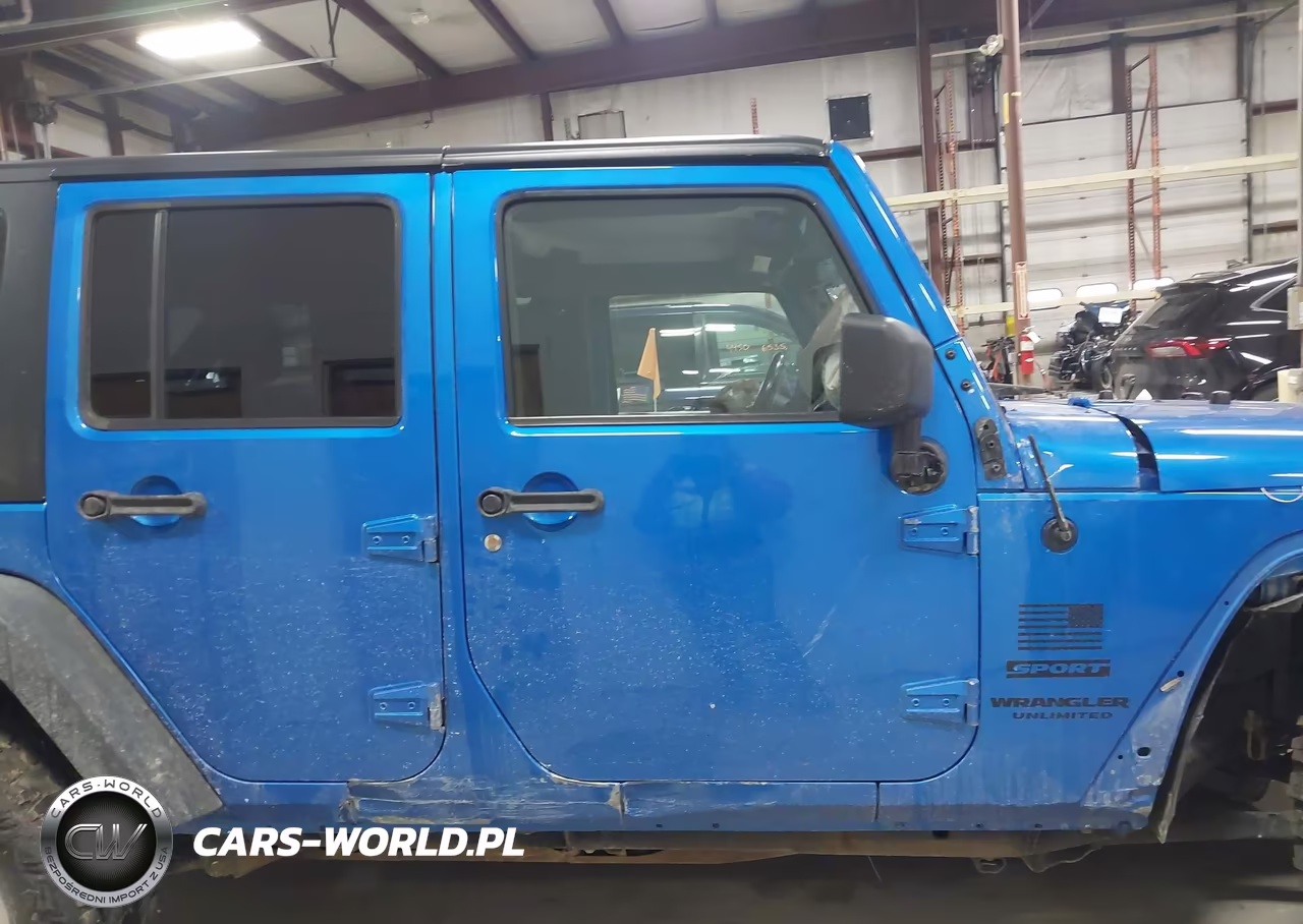 2016 Jeep Wrangler Unlimited Sport VIN:1C4BJWDG5GL260189 - 13