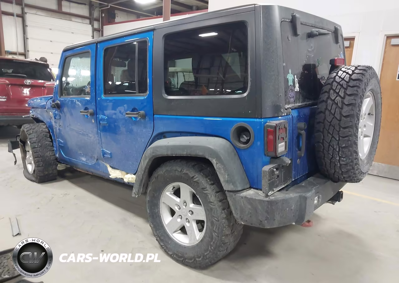 2016 Jeep Wrangler Unlimited Sport VIN:1C4BJWDG5GL260189 - 3
