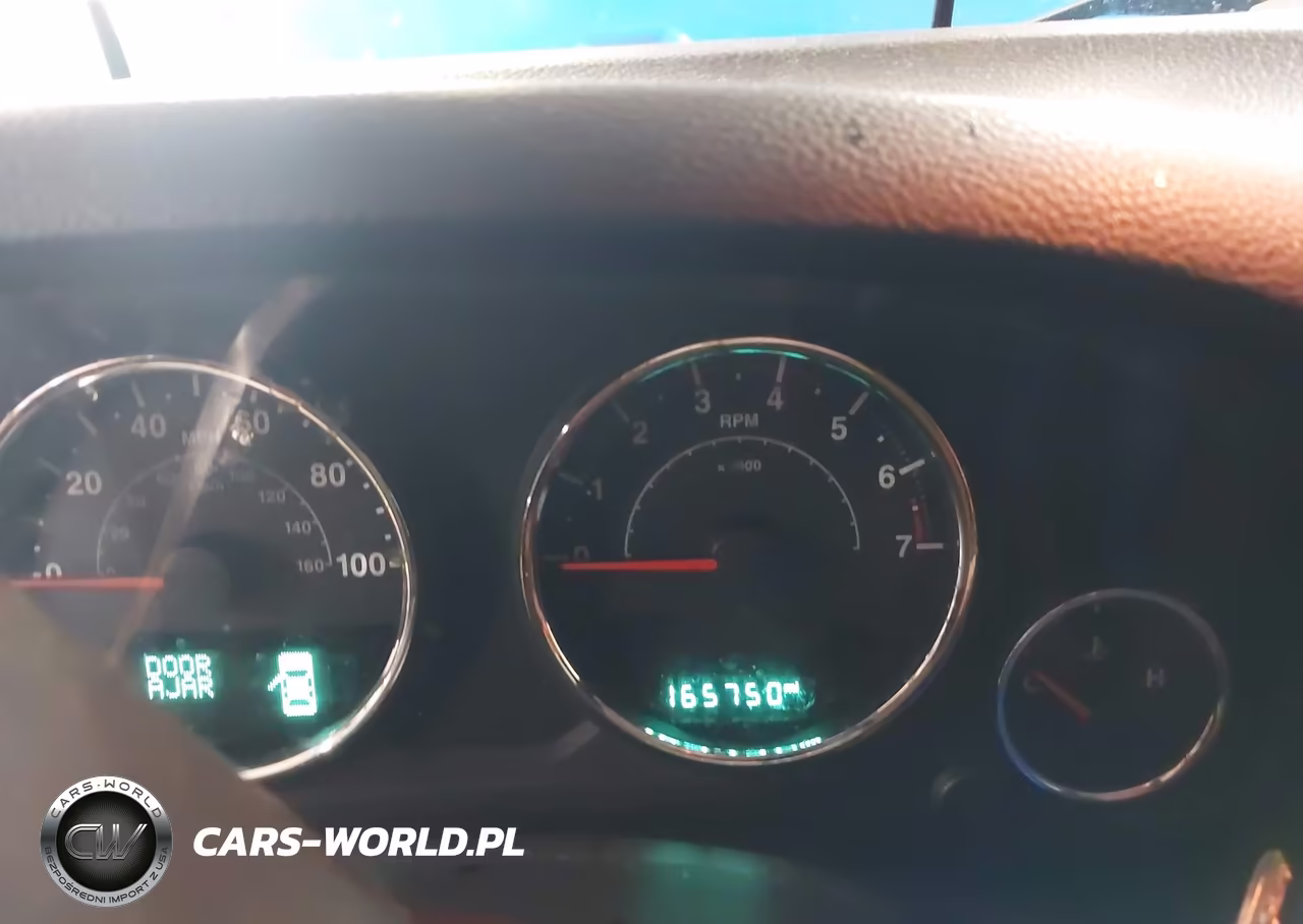 2016 Jeep Wrangler Unlimited Sport VIN:1C4BJWDG5GL260189 - 7