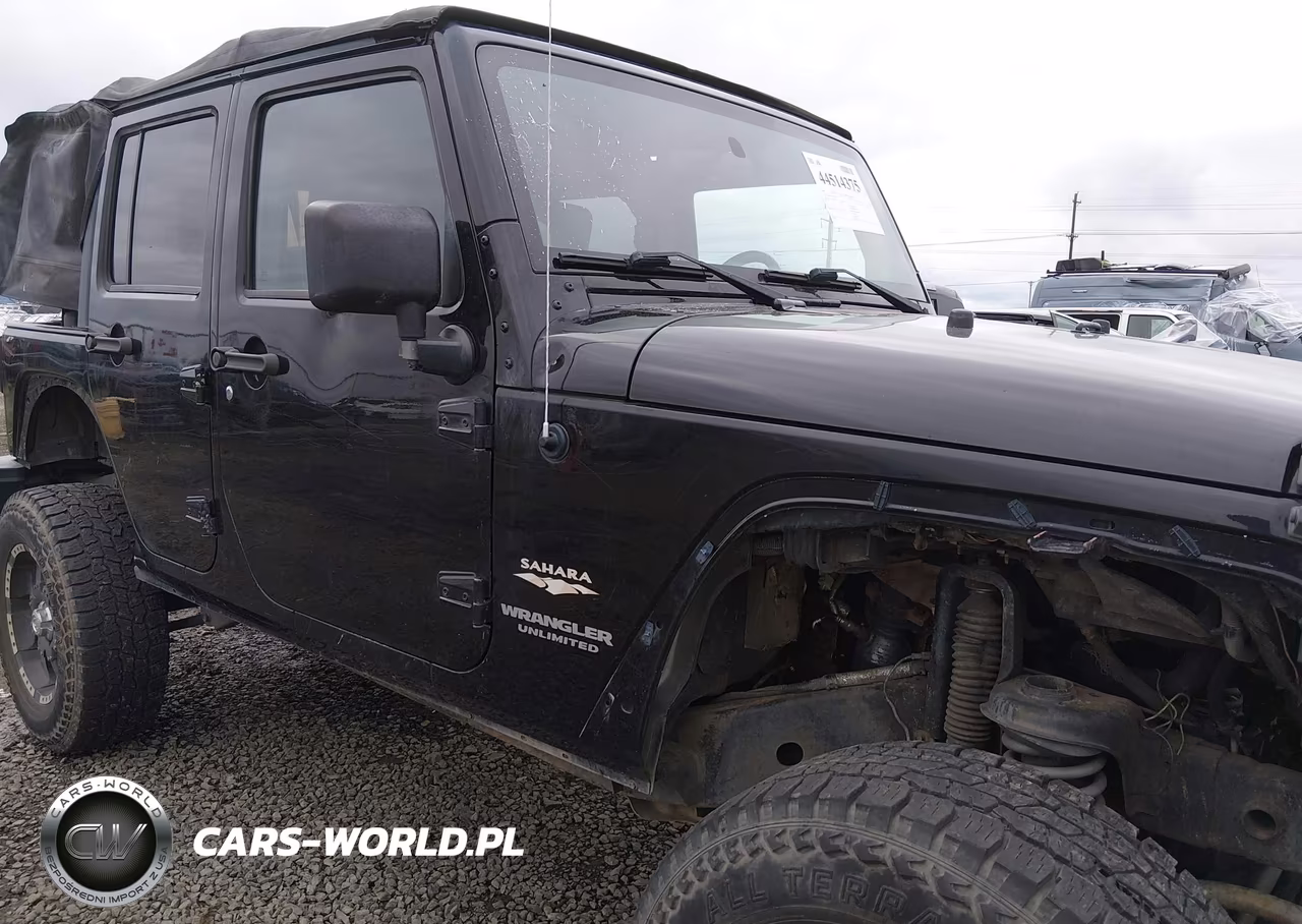 2007 Jeep Wrangler Unlimited Sahara VIN:1J4GA59187L177077 - 17