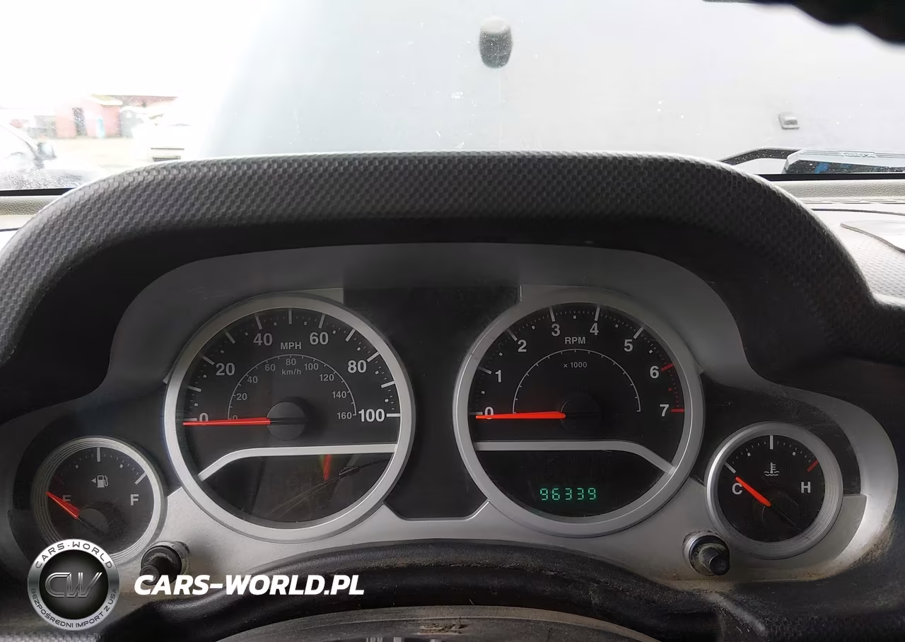 2007 Jeep Wrangler Unlimited Sahara VIN:1J4GA59187L177077 - 7