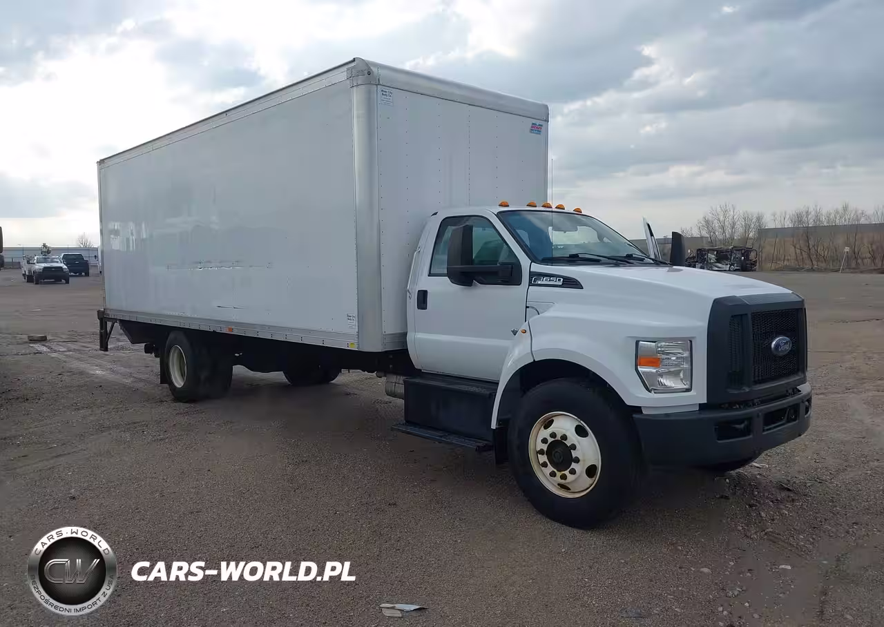 2021 Ford F-650 Gas