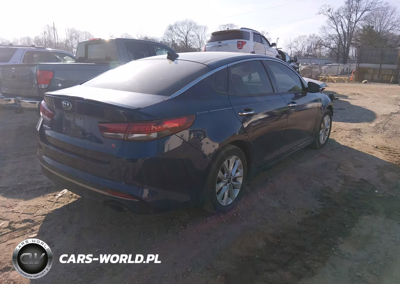 2018 Kia Optima S VIN:5XXGT4L33JG230196 - 4