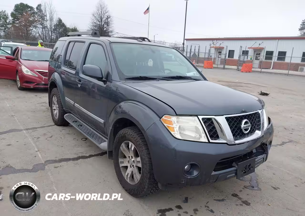 2011 Nissan Pathfinder Silver