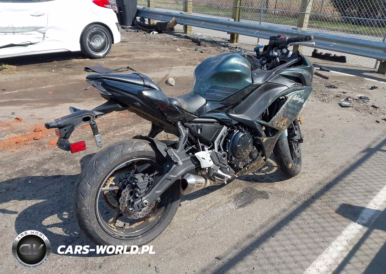 2025 Kawasaki Ex650 P VIN:ML5EXEP19SDAF9002 - 4