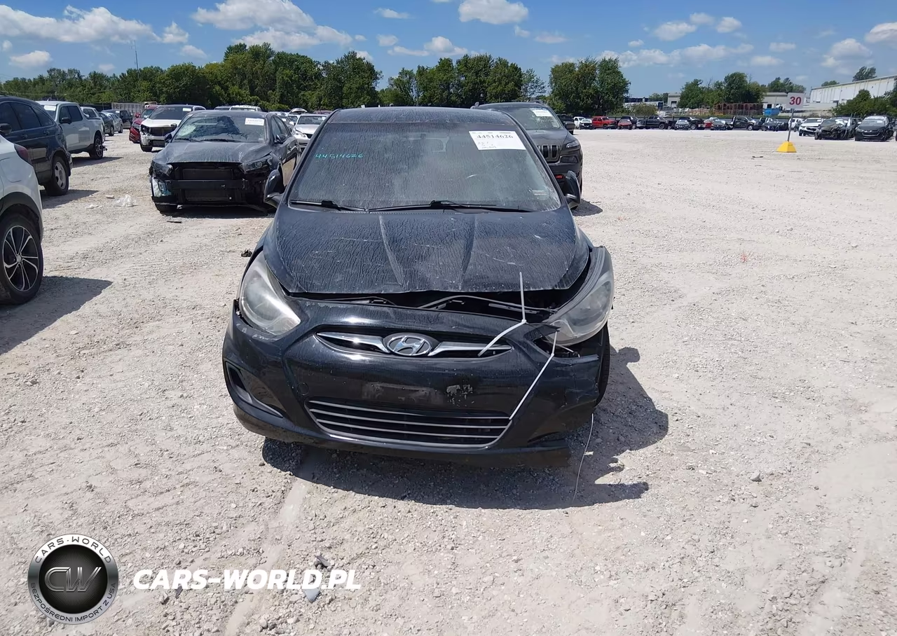 2013 Hyundai Accent Gs VIN:KMHCT5AE8DU084655 - 12