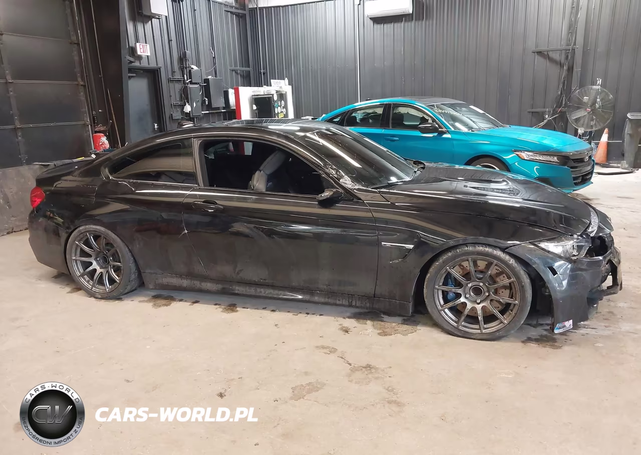 2015 BMW M4 VIN:WBS3R9C5XFK334413 - 12