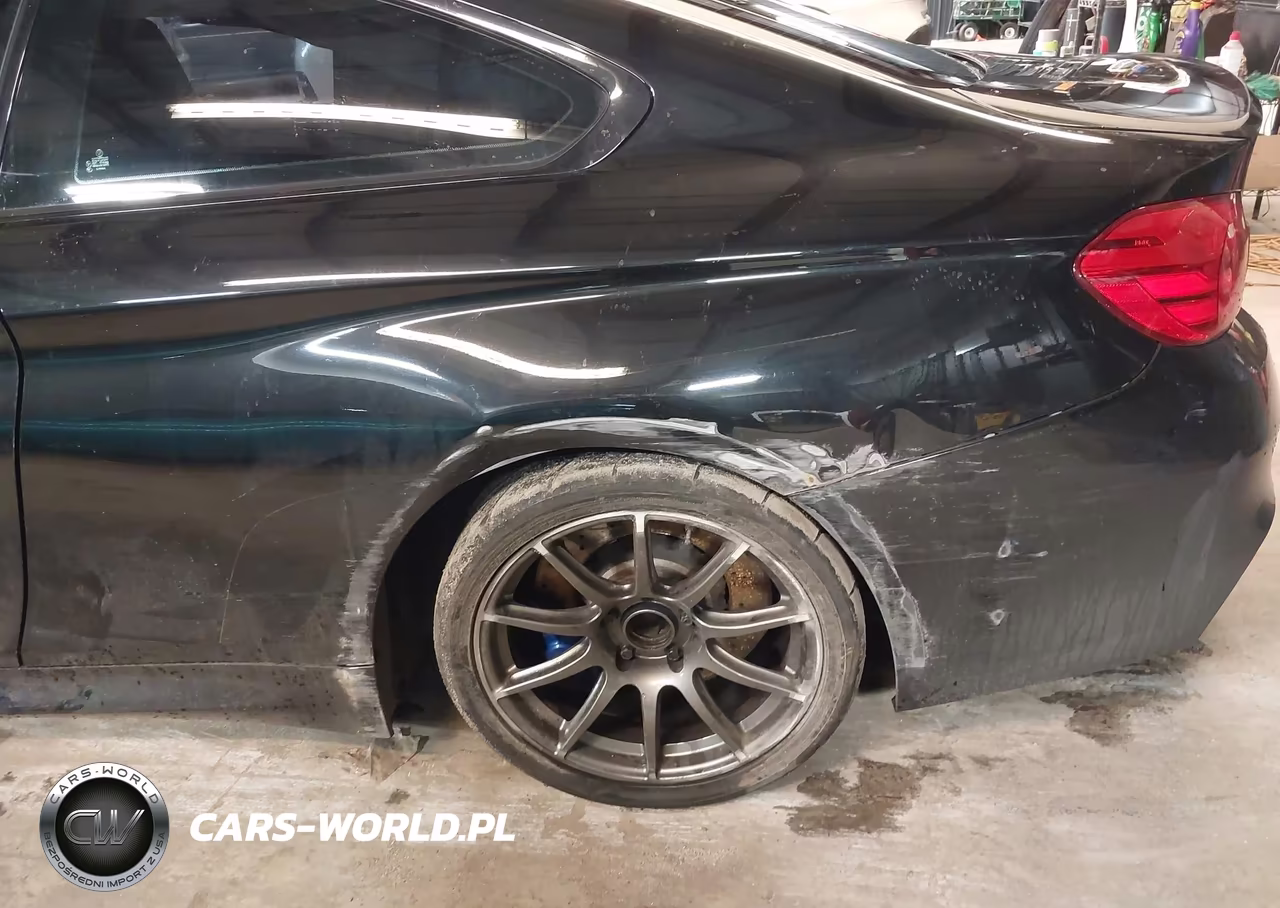 2015 BMW M4 VIN:WBS3R9C5XFK334413 - 17