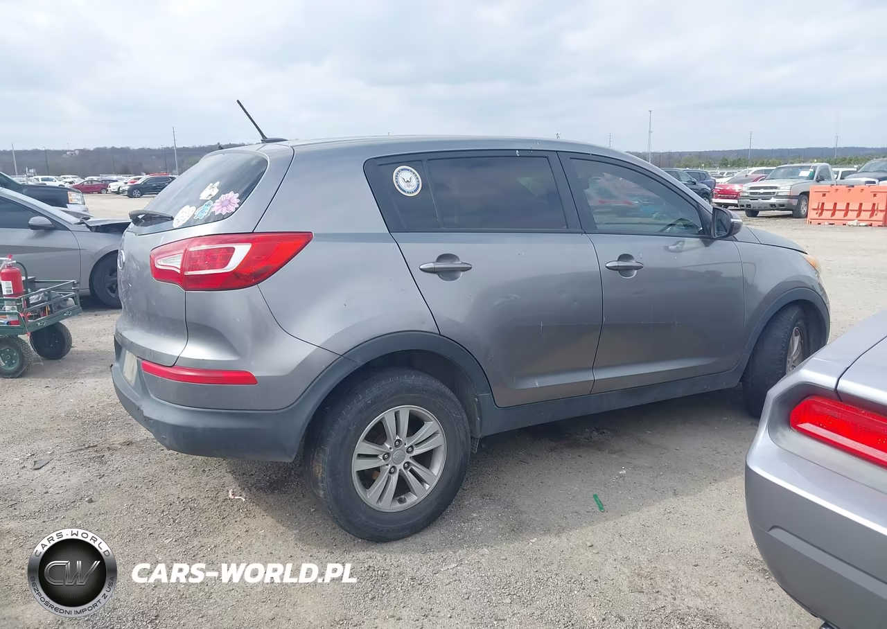 2011 Kia Sportage Lx VIN:KNDPB3A27B7015213 - 13