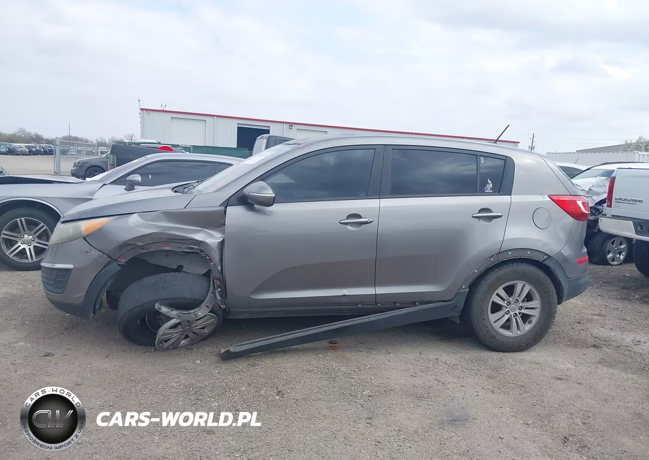 2011 Kia Sportage Lx VIN:KNDPB3A27B7015213 - 14