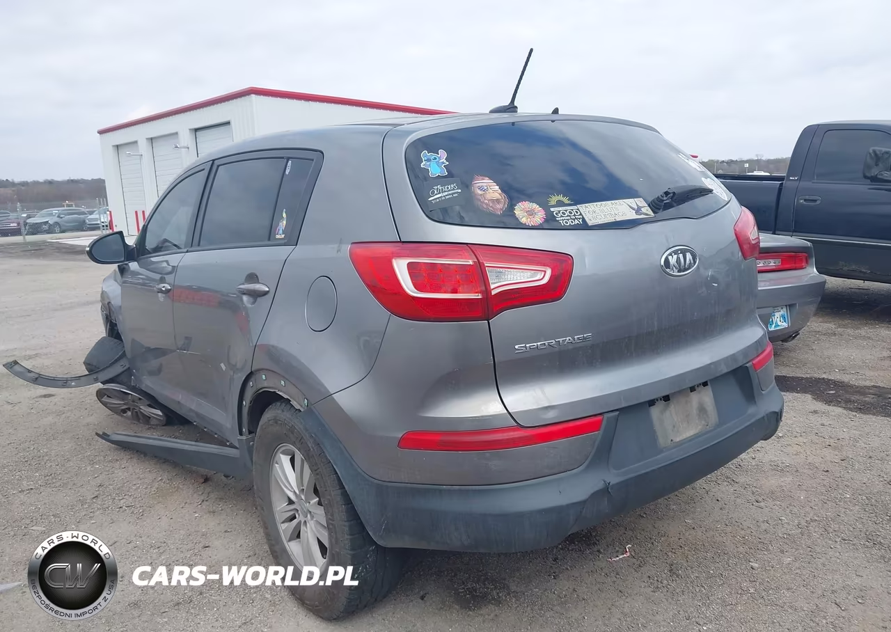 2011 Kia Sportage Lx VIN:KNDPB3A27B7015213 - 3