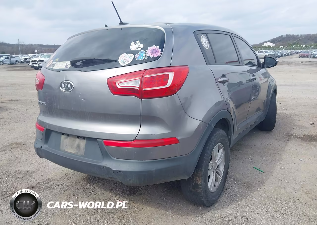 2011 Kia Sportage Lx VIN:KNDPB3A27B7015213 - 4