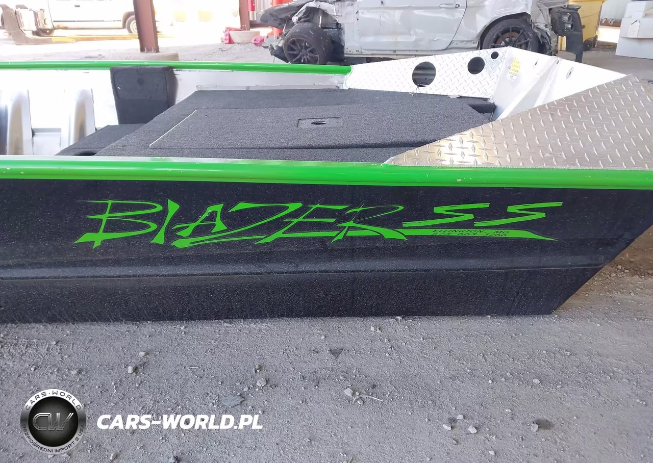 2018 Blazer Boat VIN:00000CJT24847E818 - 11