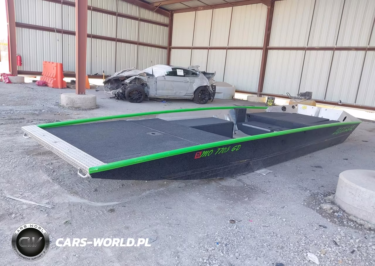2018 Blazer Boat VIN:00000CJT24847E818 - 2