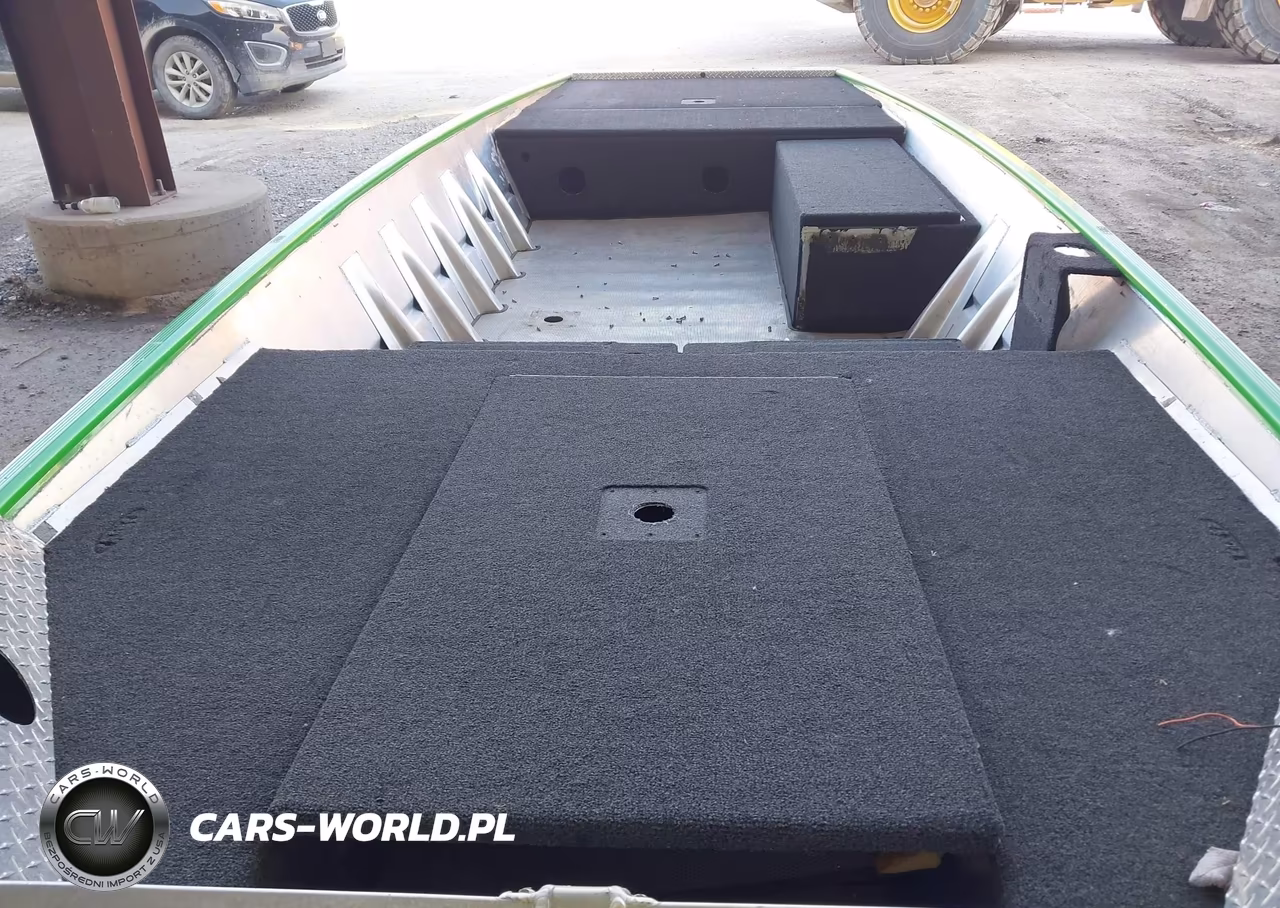 2018 Blazer Boat VIN:00000CJT24847E818 - 8
