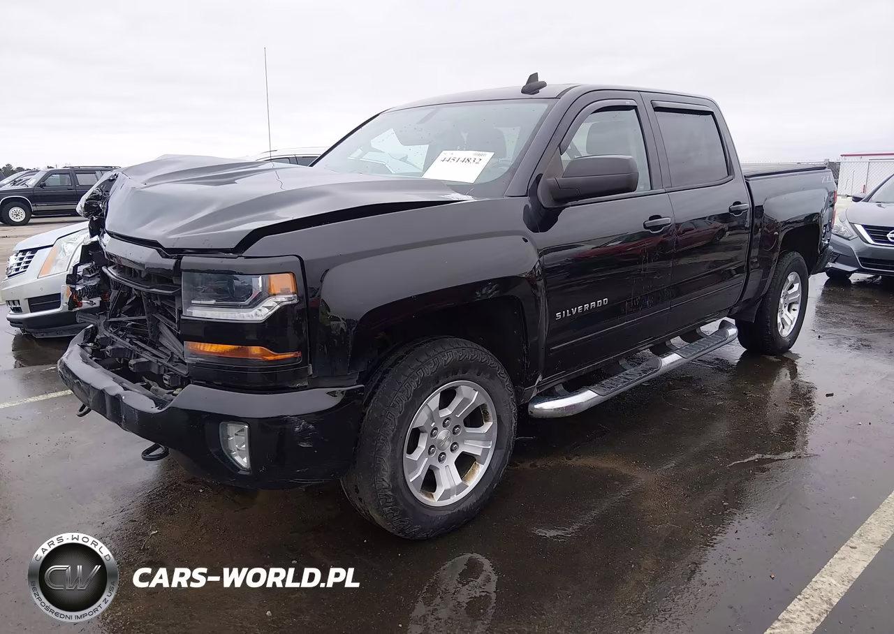 2018 Chevrolet Silverado 1500 2Lt VIN:3GCUKREC3JG400165 - 2