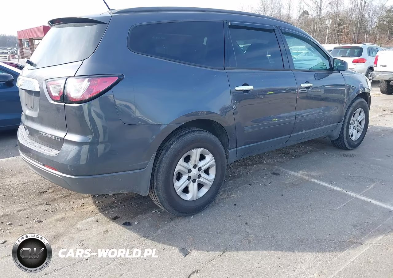 2014 Chevrolet Traverse Ls VIN:1GNKRFKD6EJ150172 - 4