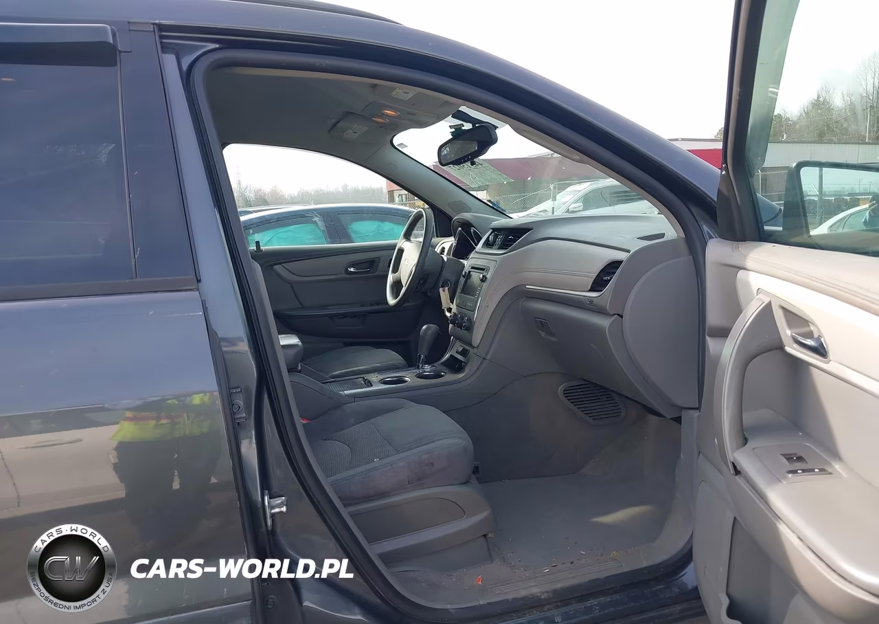 2014 Chevrolet Traverse Ls VIN:1GNKRFKD6EJ150172 - 5
