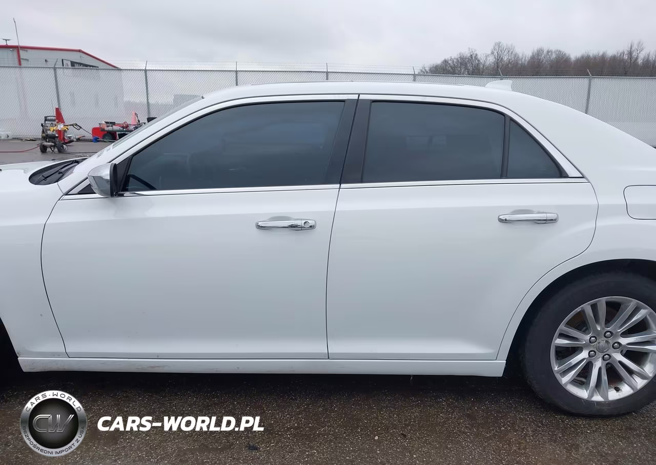 2016 Chrysler 300C VIN:2C3CCAEG6GH212184 - 15