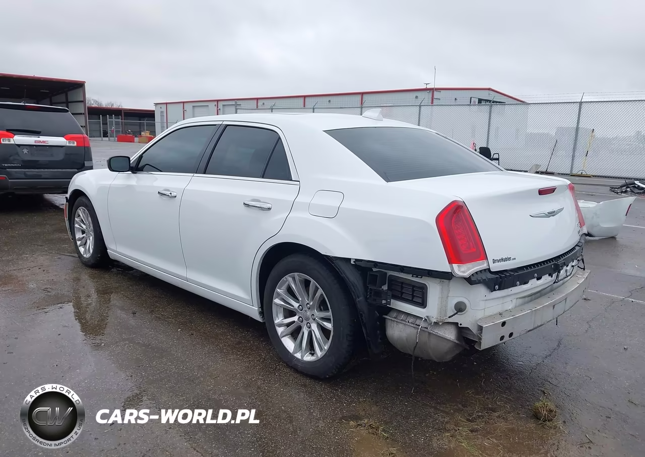 2016 Chrysler 300C VIN:2C3CCAEG6GH212184 - 3