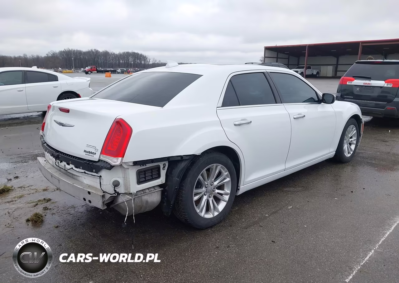 2016 Chrysler 300C VIN:2C3CCAEG6GH212184 - 4