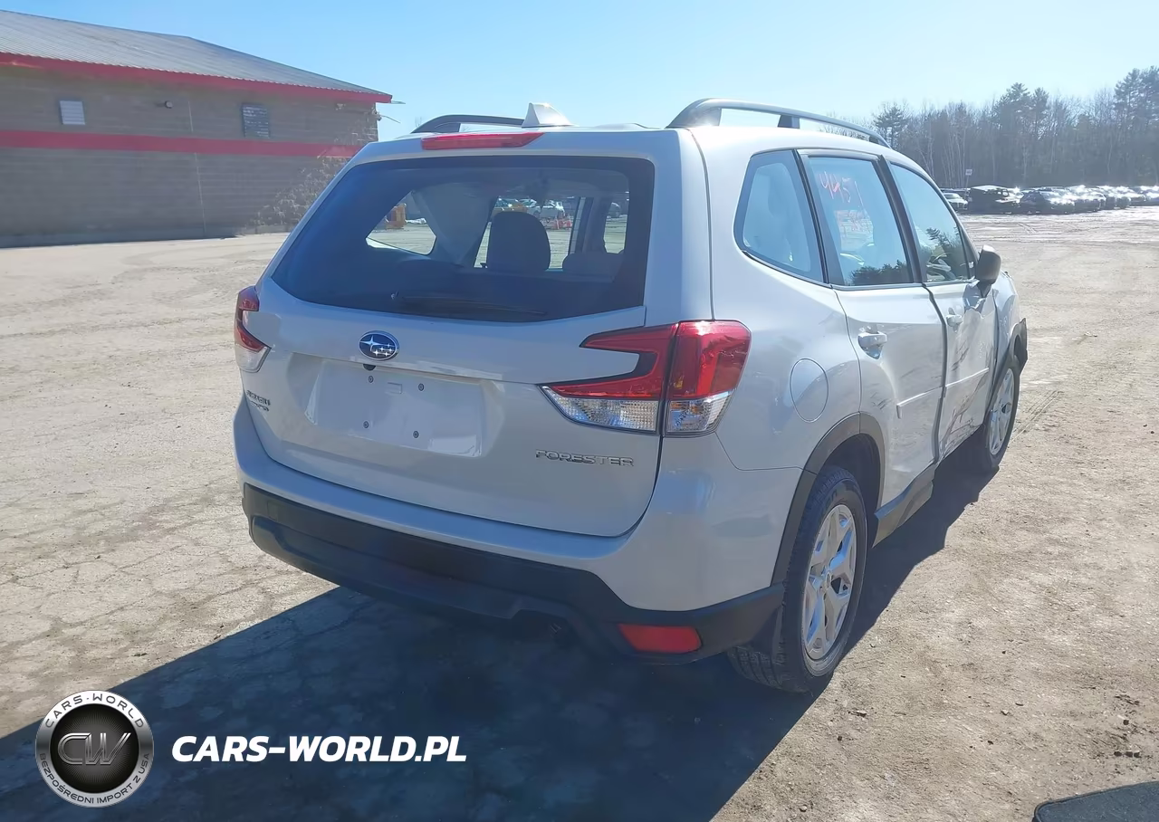 2019 Subaru Forester VIN:JF2SKACC6KH465824 - 4