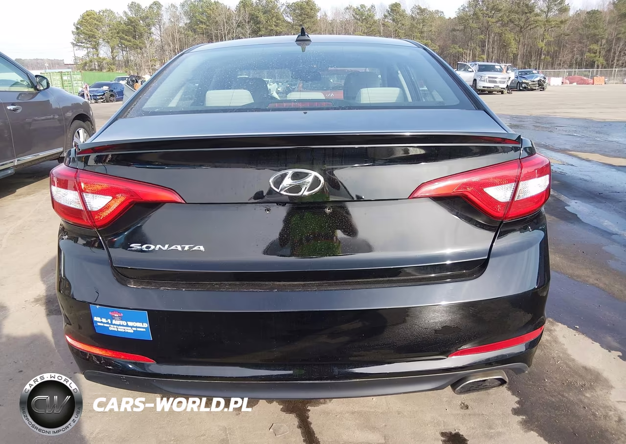 2015 Hyundai Sonata Se VIN:5NPE24AF3FH005568 - 16