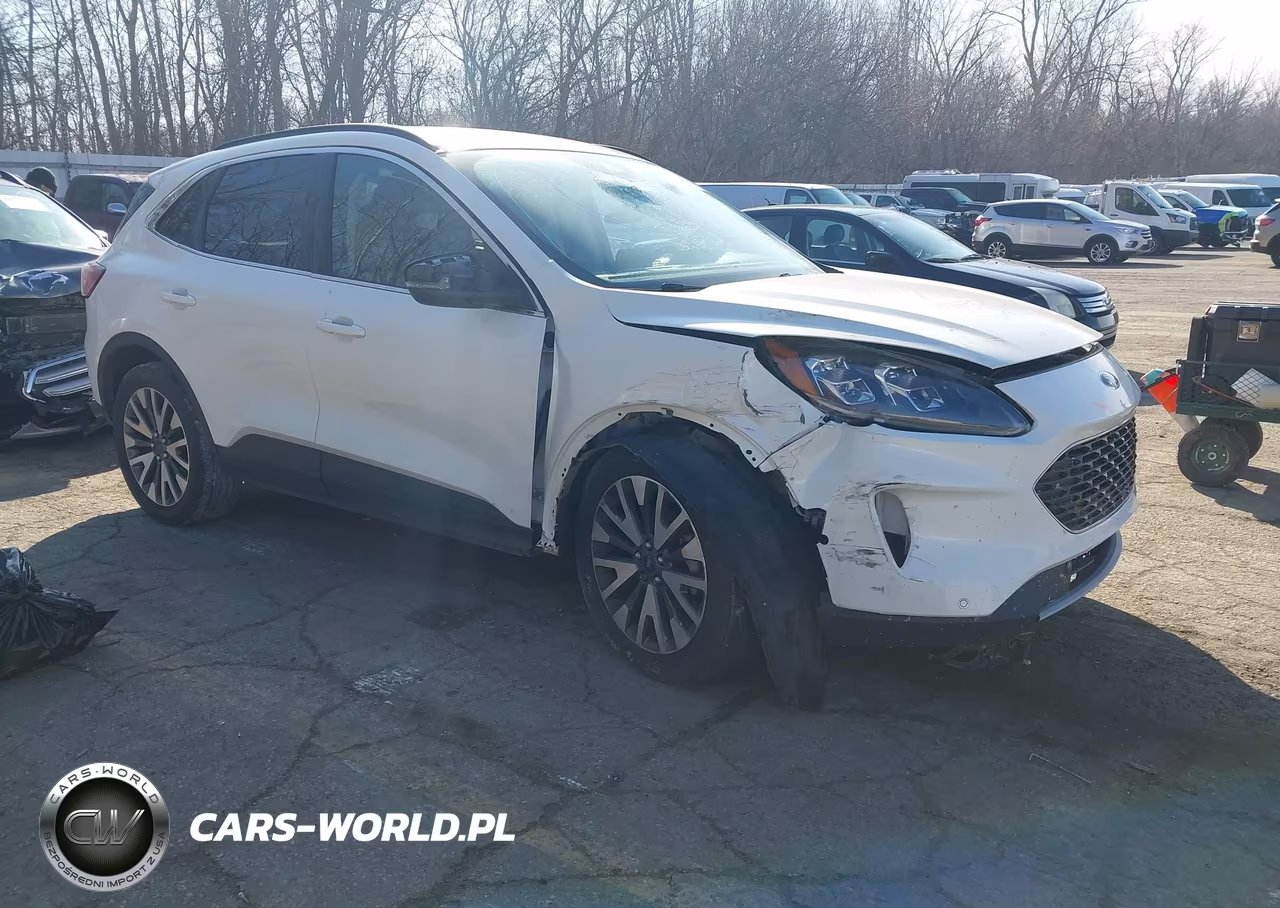 2020 Ford Escape Titanium