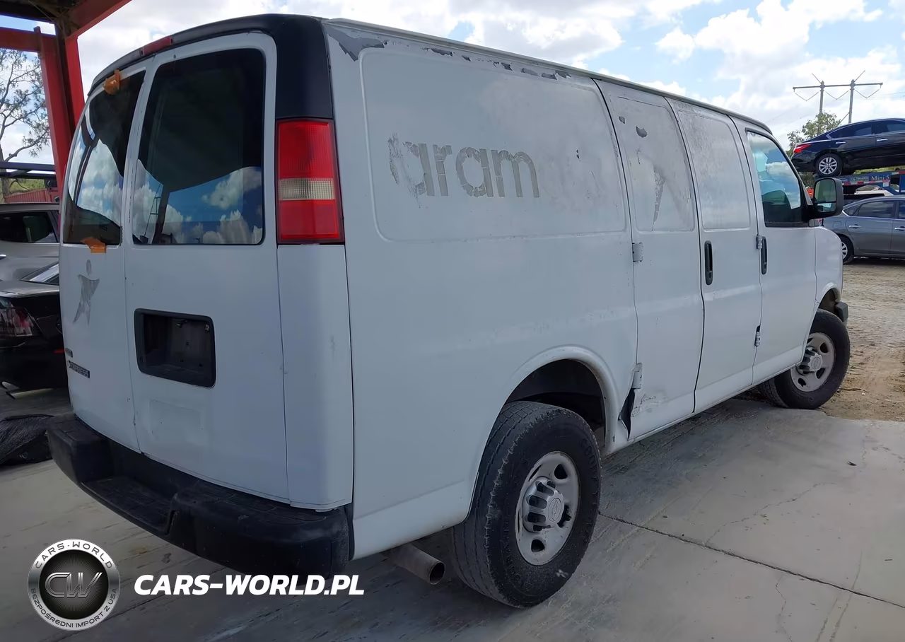 2010 Chevrolet Express 3500 Work Van VIN:1GC2GTBA6A1165493 - 4