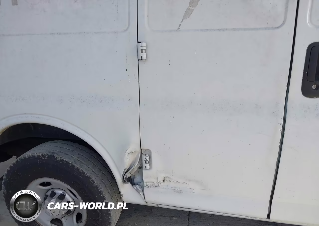 2010 Chevrolet Express 3500 Work Van VIN:1GC2GTBA6A1165493 - 6