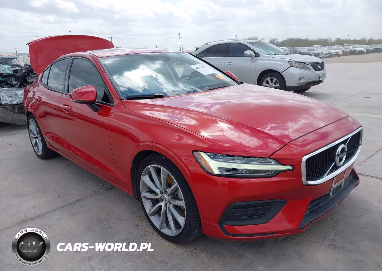 2019 Volvo S60 T6 Momentum – zdjęcie 1 z 16