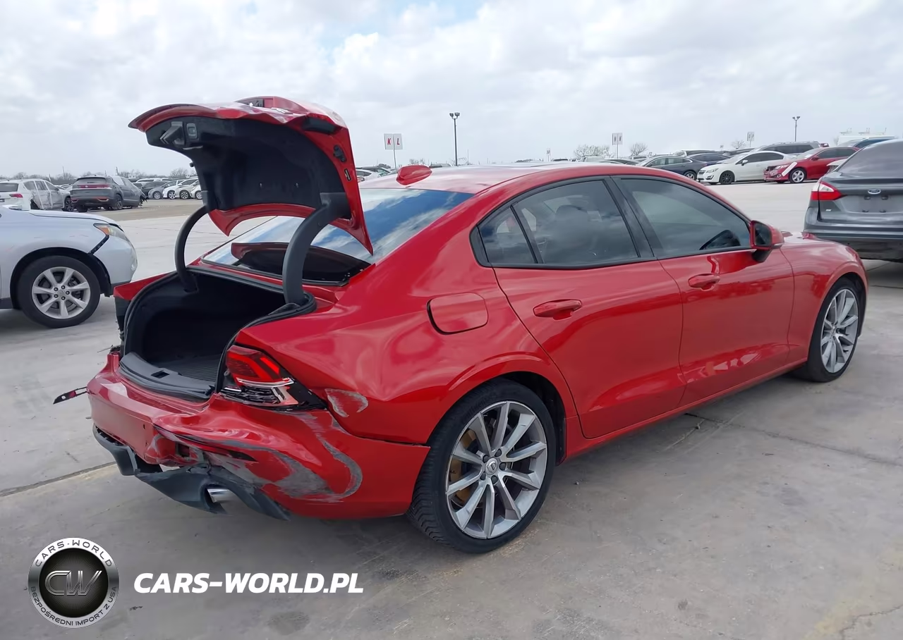 2019 Volvo S60 T6 Momentum VIN:7JRA22TK5KG017508 - 4