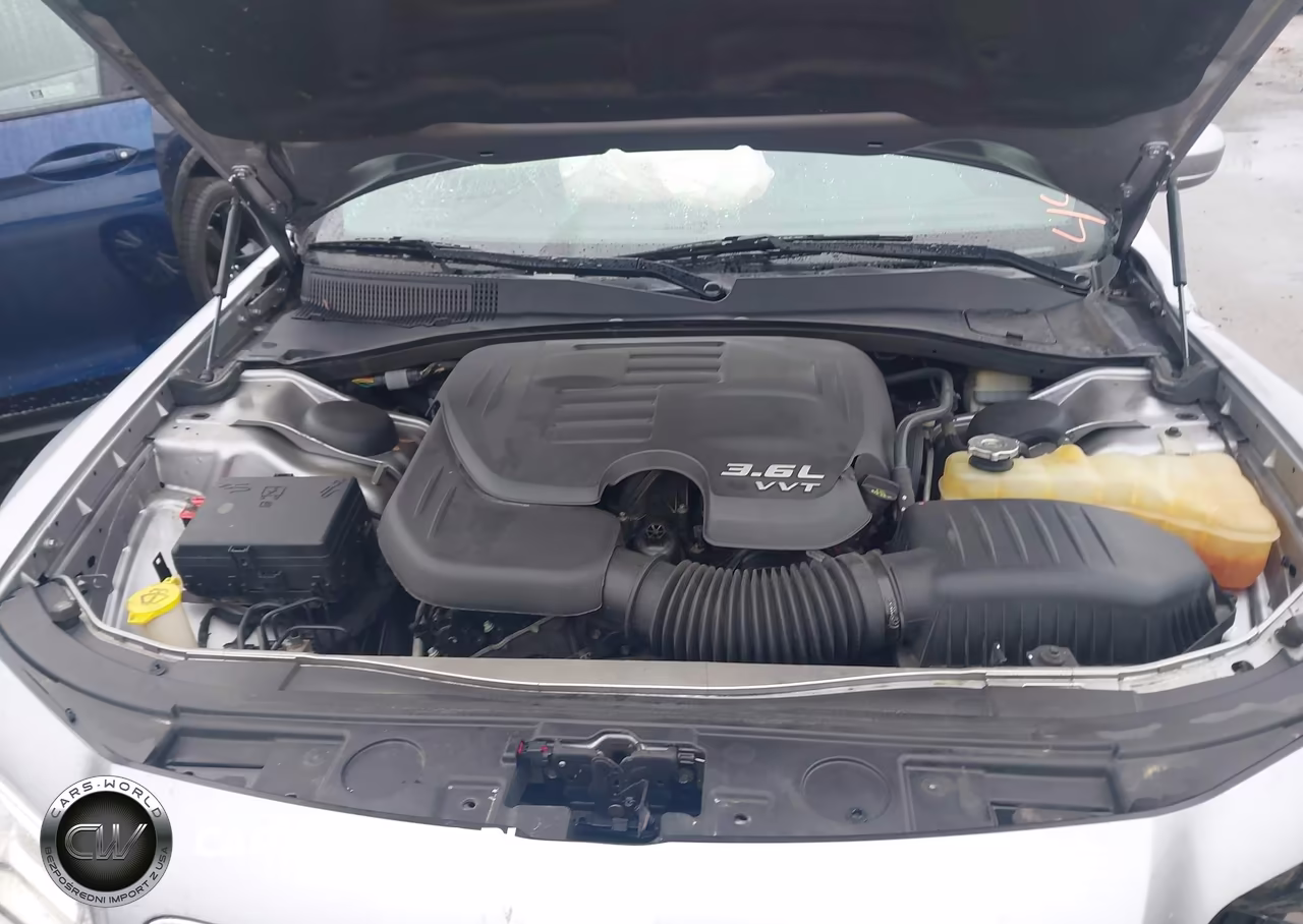 2014 Chrysler 300 VIN:2C3CCARG0EH229411 - 10