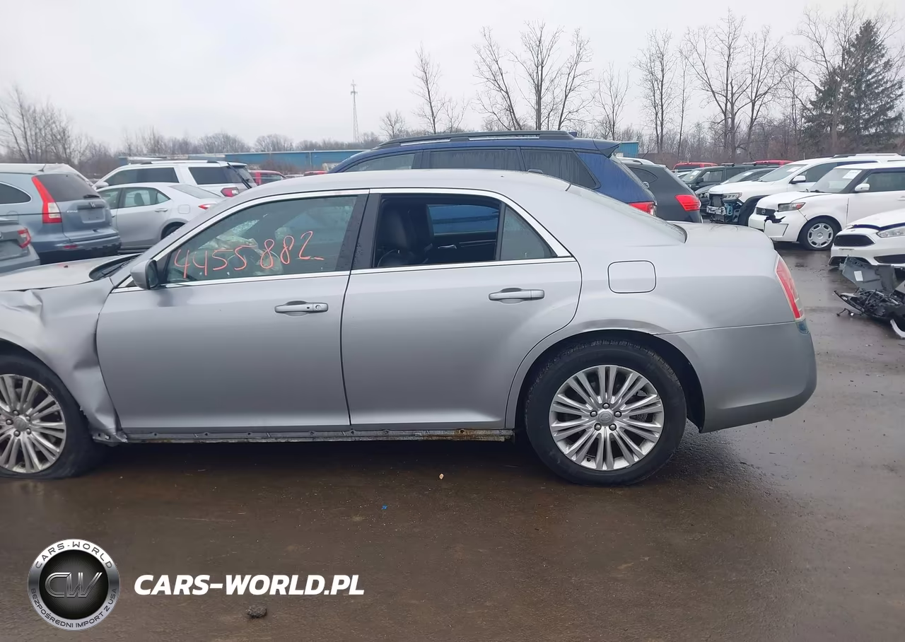 2014 Chrysler 300 VIN:2C3CCARG0EH229411 - 14