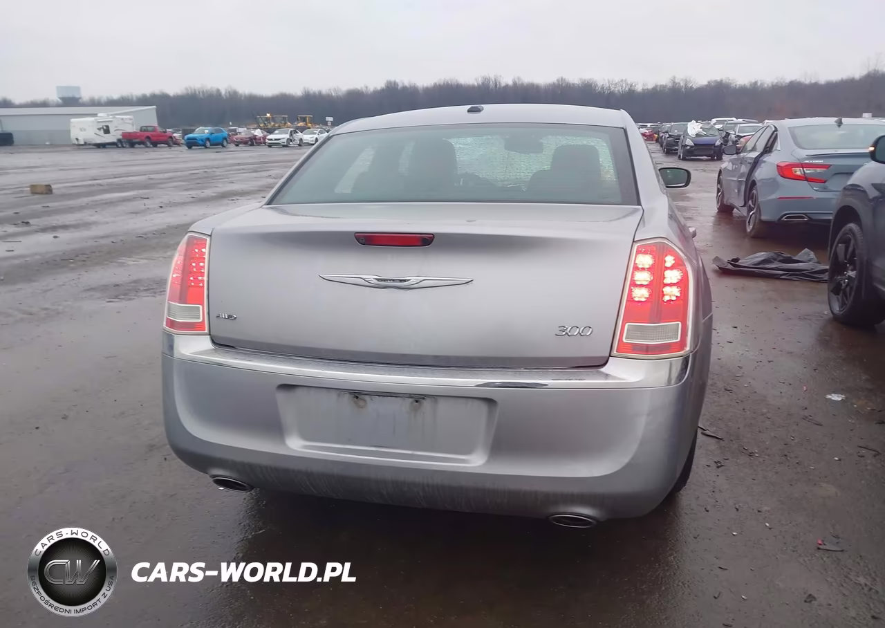2014 Chrysler 300 VIN:2C3CCARG0EH229411 - 16