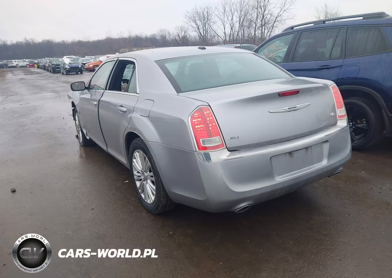 2014 Chrysler 300 VIN:2C3CCARG0EH229411 - 3
