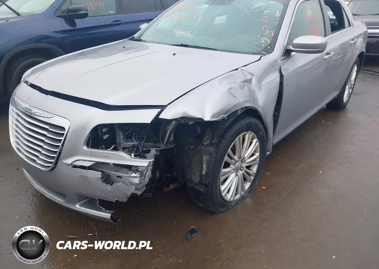 2014 Chrysler 300 VIN:2C3CCARG0EH229411 - 6