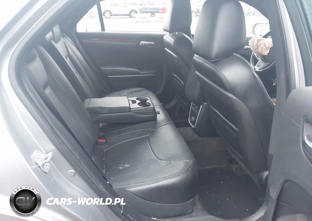 2014 Chrysler 300 VIN:2C3CCARG0EH229411 - 8