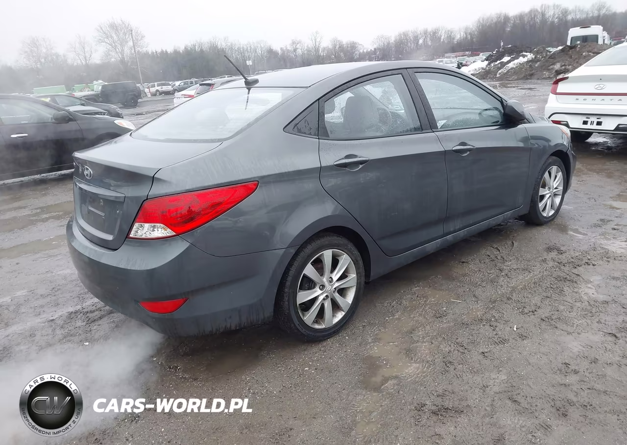 2012 Hyundai Accent Gls VIN:KMHCU4AE1CU239228 - 4
