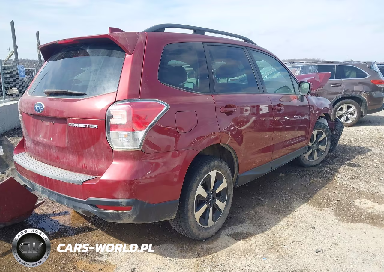 2018 Subaru Forester 2.5I Premium VIN:JF2SJAECXJH406581 - 4