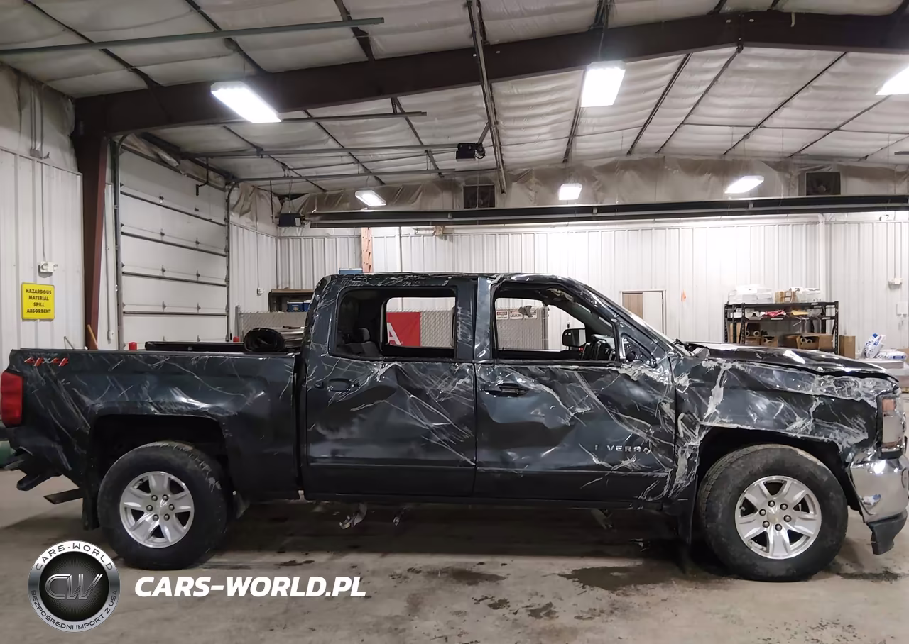 2018 Chevrolet Silverado 1500 1Lt VIN:3GCUKREC7JG371110 - 6