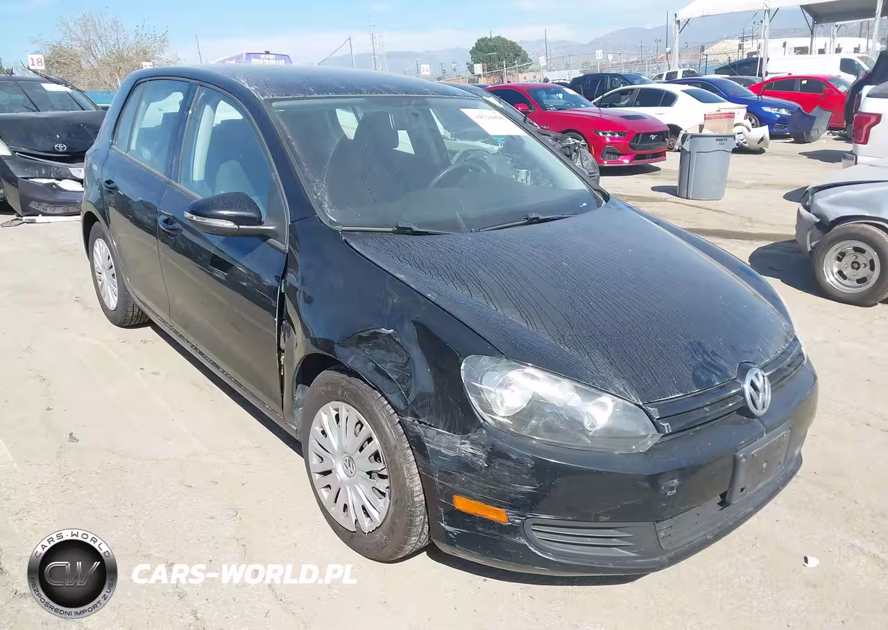 2012 Volkswagen Golf 2.5L 4-Door