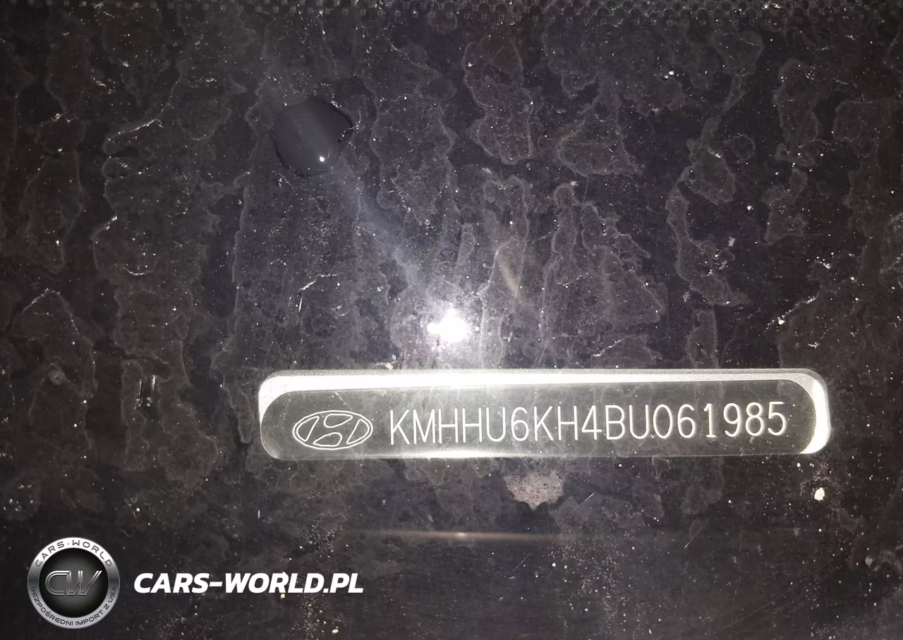 2011 Hyundai Genesis 3.8 Grand Touring VIN:KMHHU6KH4BU061985 - 9