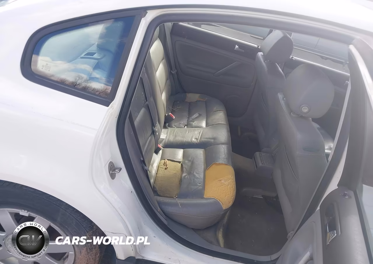 2000 Volkswagen Passat Gls VIN:WVWMA23B1YP305744 - 8