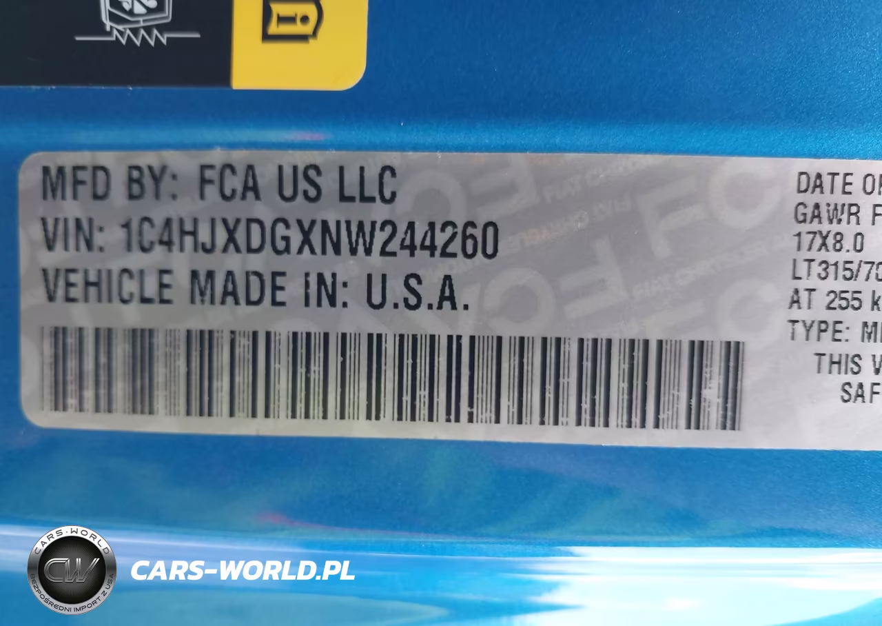 2022 Jeep Wrangler Unlimited High Tide 4X4 VIN:1C4HJXDGXNW244260 - 9