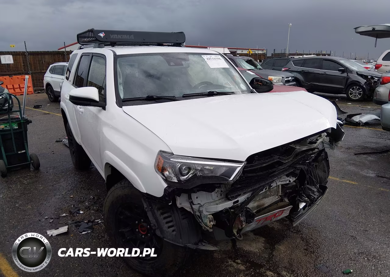 2023 Toyota 4Runner Sr5 – zdjęcie 1 z 17