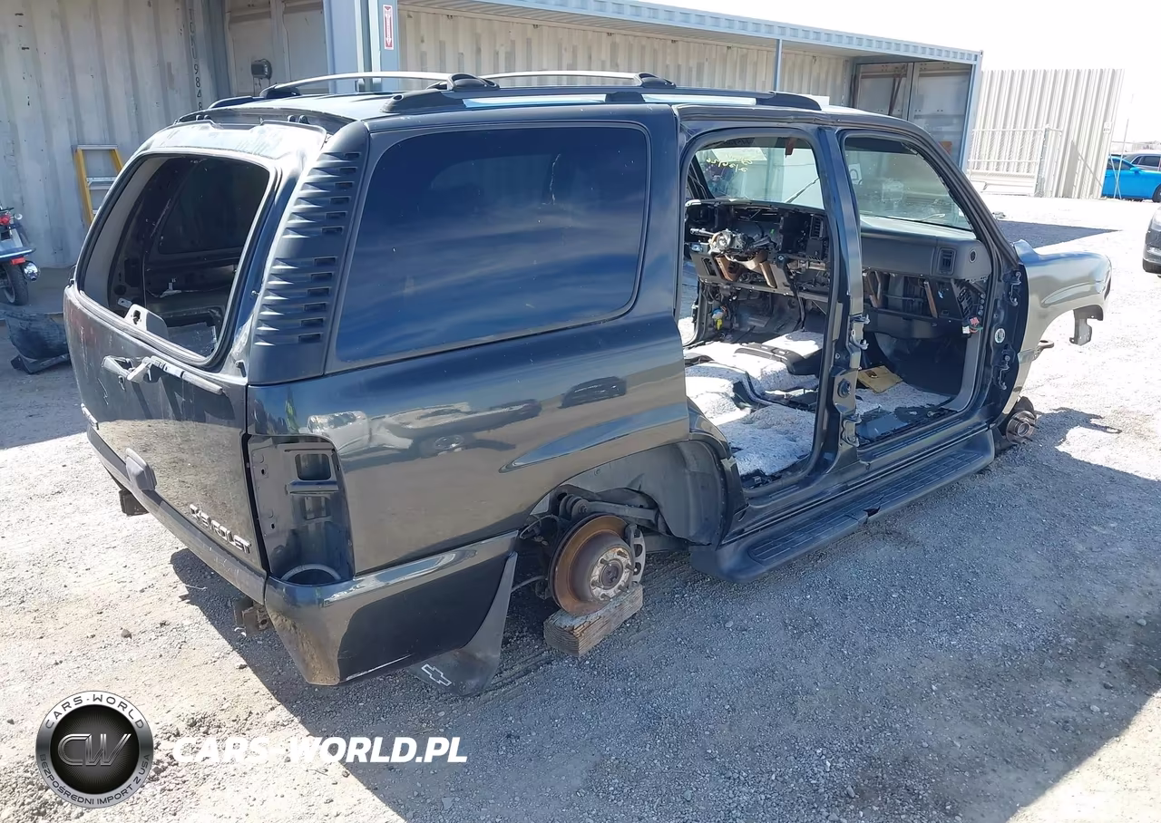 2005 Chevrolet Tahoe Ls VIN:1GNEC13TX5R216702 - 4