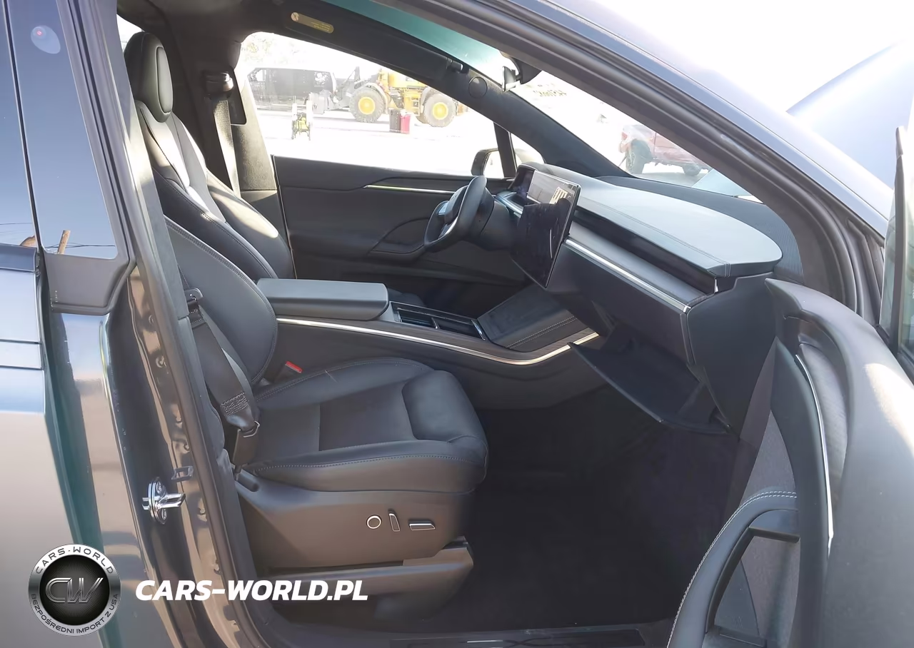 2024 Tesla Model X Long Range VIN:7SAXCDE56RF439125 - 5