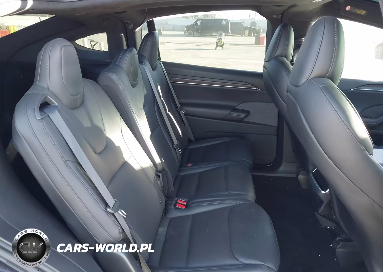 2024 Tesla Model X Long Range VIN:7SAXCDE56RF439125 - 8