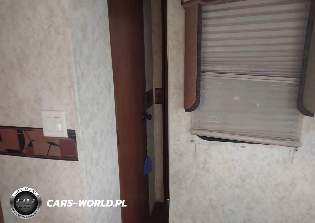 2012 Forest River Chaparral VIN:5ZT3CH1B7CA305074 - 10